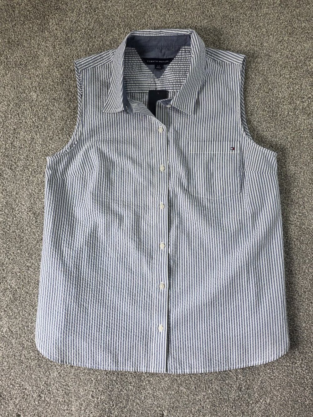 NWT Tommy Hilfiger Blue/White Pinstripe  Sleeveless button-up top - Picture 2 of 9